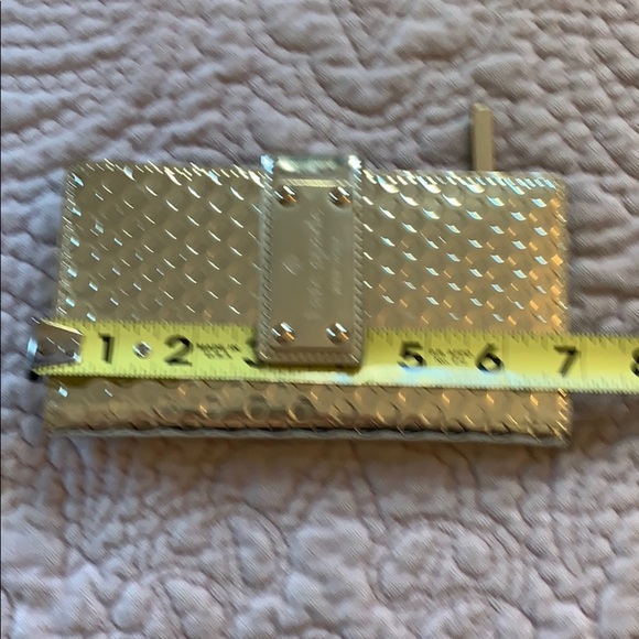 NWT Gold Kate Spade Wallet - Picture 5 of 5